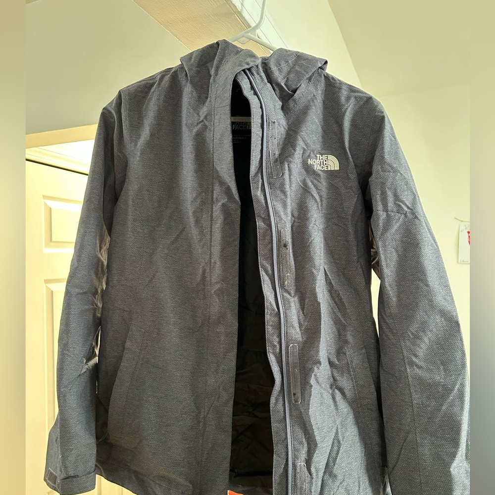 THE NORTH FACE Women’s Insulated Hooded Gray Coat